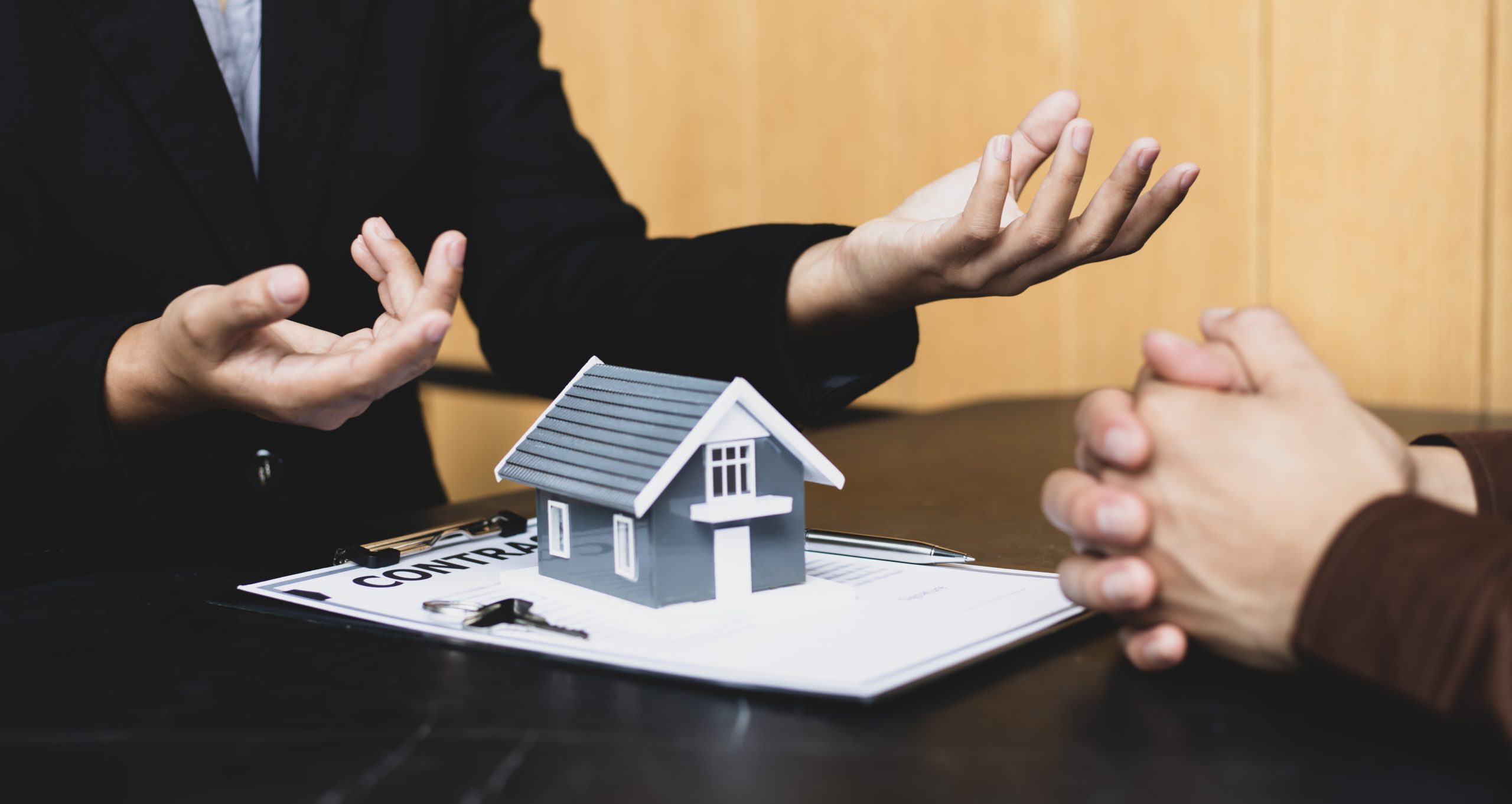 selling-a-house-with-insurance-2025-03-09-04-41-55-utc